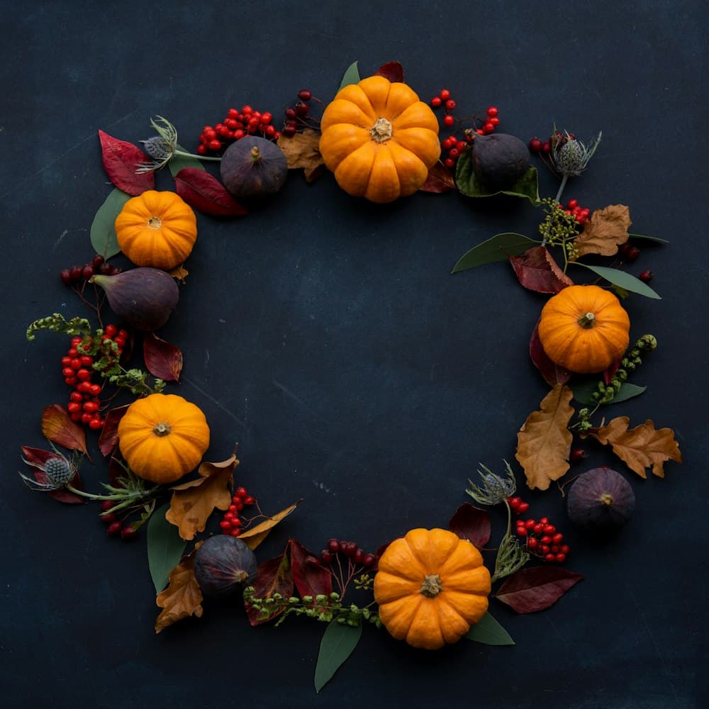 Harvest Berry Wreath 24" — 24" dia foam berry on grapevine
